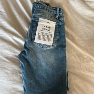 Frame Le One Skinny Jean